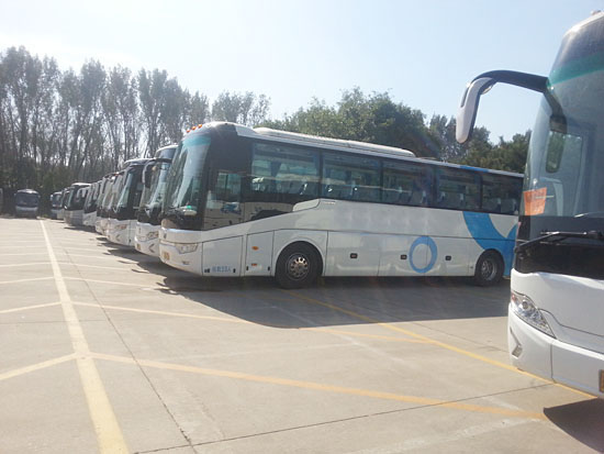 大巴车租赁公司—豪华旅游巴士出租